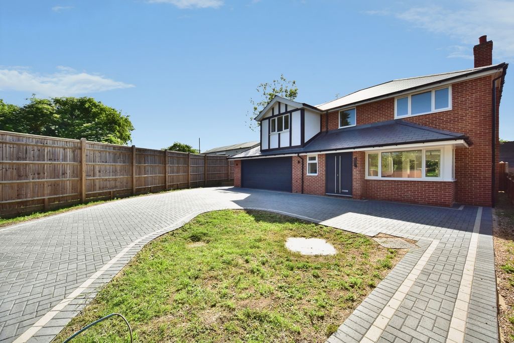 Property photo 2 of 30 Pbox-Img.Jpg