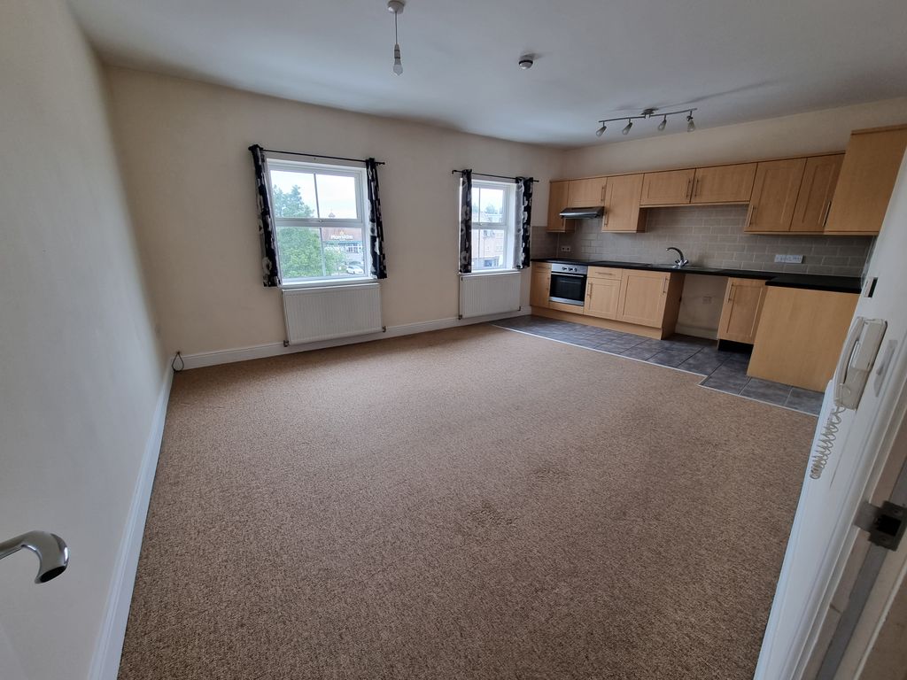 Property photo 2 of 12 Living Room