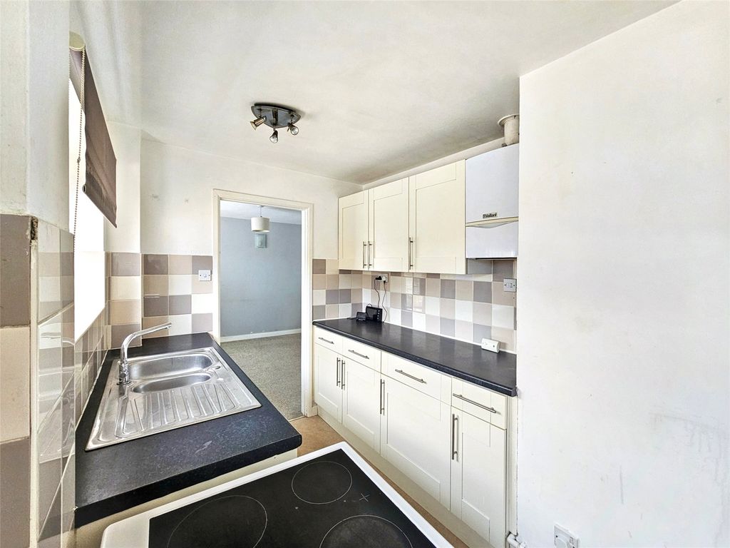 Property photo 3 of 12 Picture No. 10