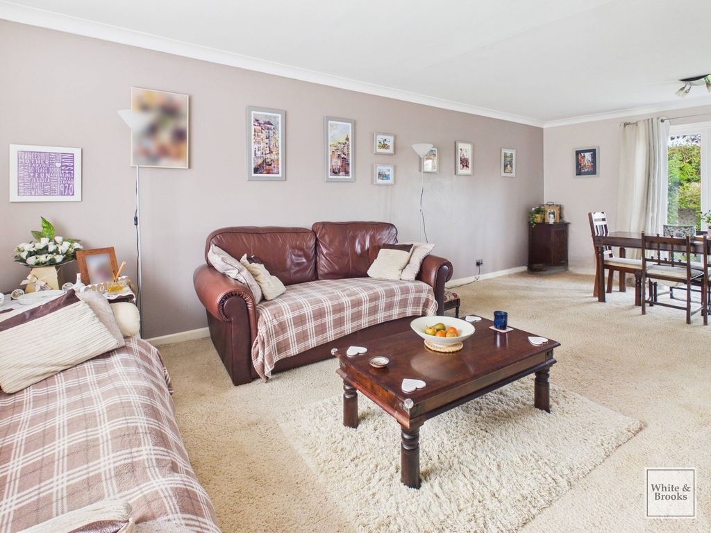 Property photo 2 of 15 Living/Dining Room