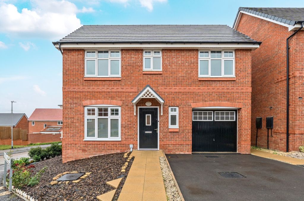 Property photo 1 of 22 1372794-3-68Fa10023Bb6E