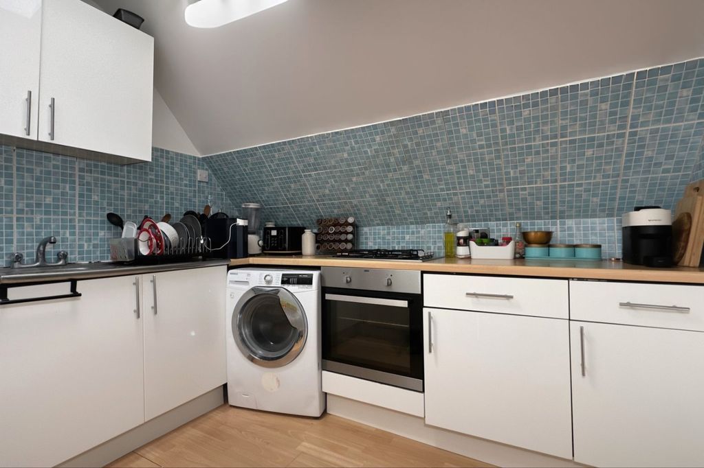 Property photo 3 of 14 Picture No. 06