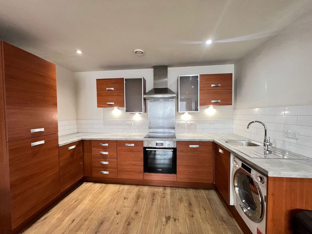 Property photo 2 of 12 Picture No. 40