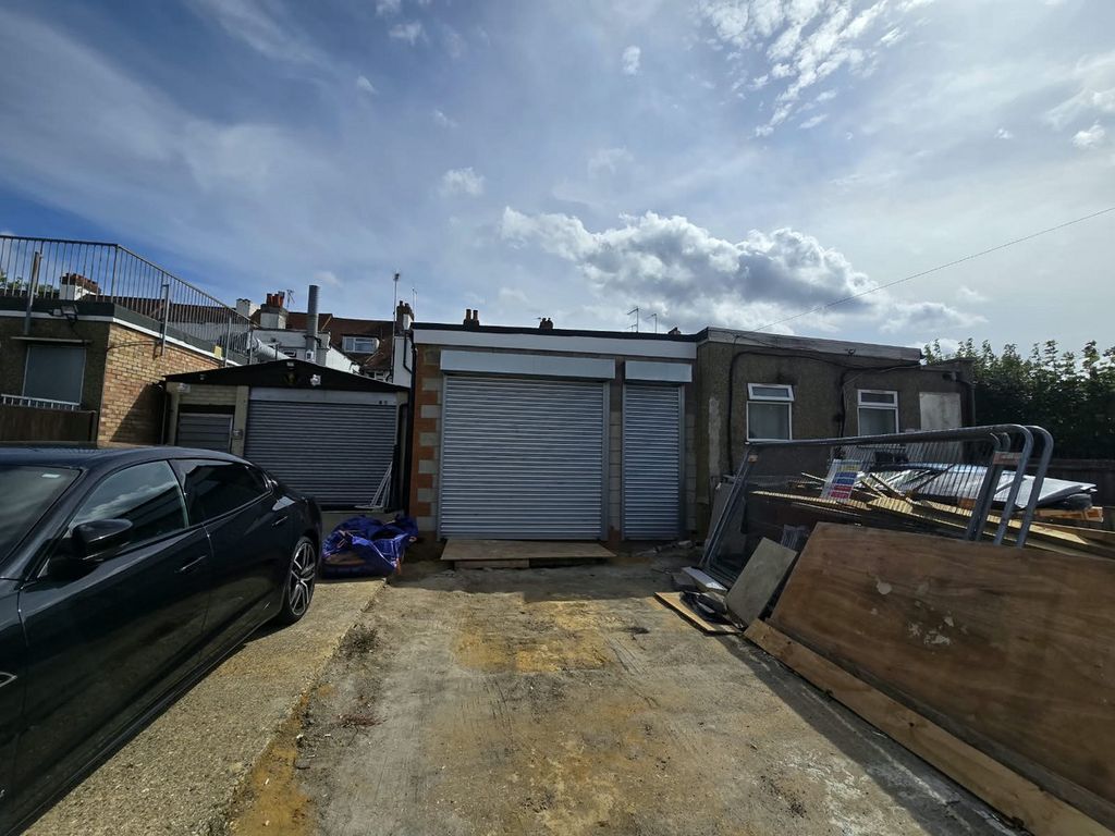 Property photo 2 of 2