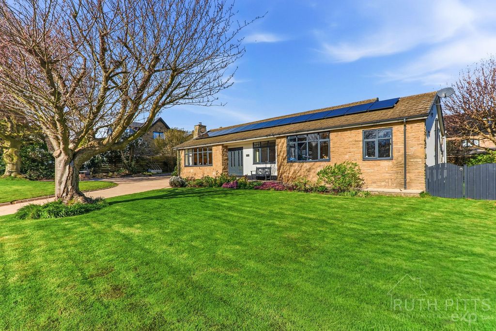 Property photo 3 of 31