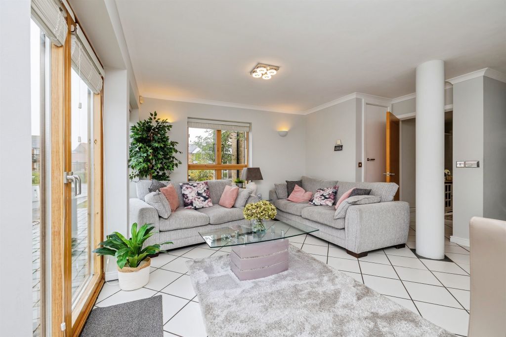 Additional image 7 of 2 bed flat for saleMarine Approach, Burton Waters, Lincoln LN1