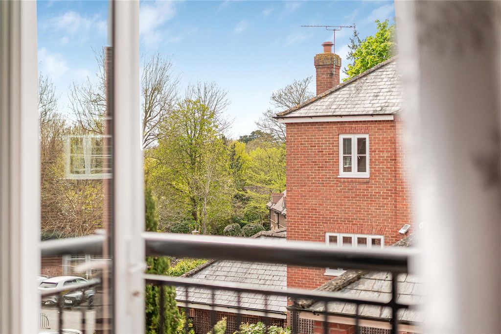 Property photo 3 of 15 Balcony