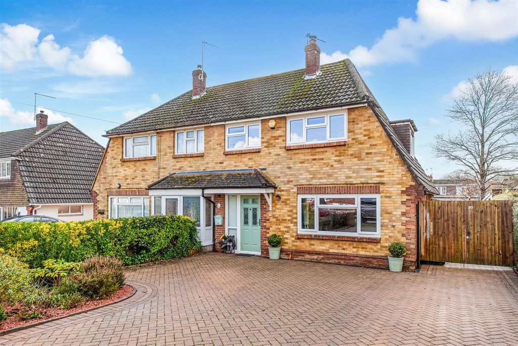 Property photo 1 of 32 D8B_0001.Jpg