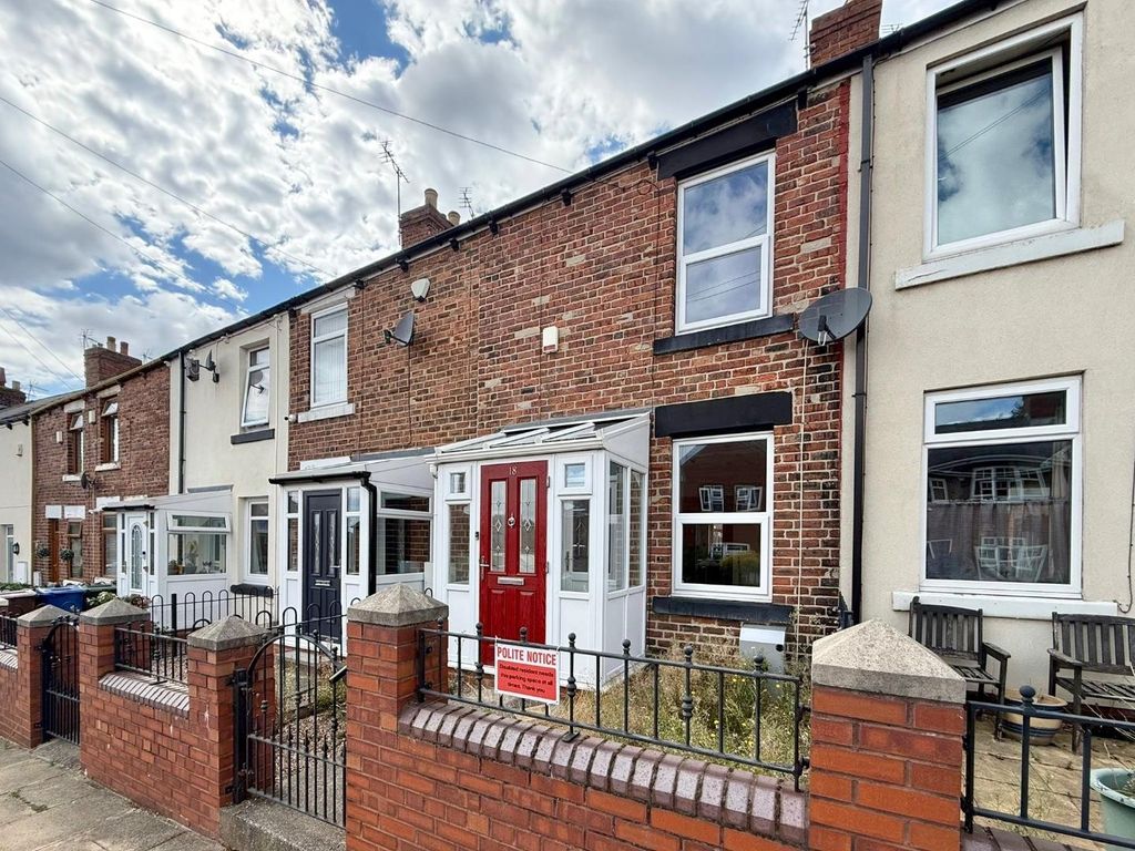 Property photo 1 of 8 De3B0cd8-E8B2-4F37-B621-4E4A060Feead.Jpeg