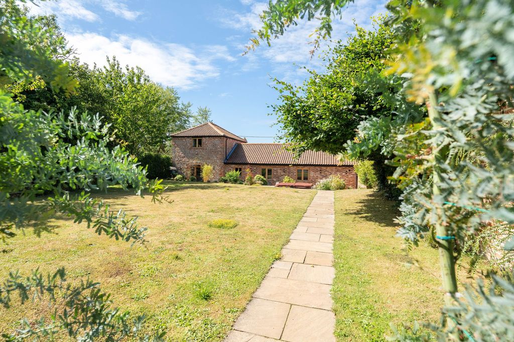 Property photo 1 of 30