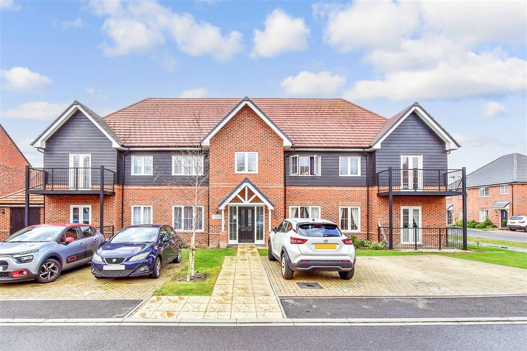 Property photo 1 of 6 External (Brochure)