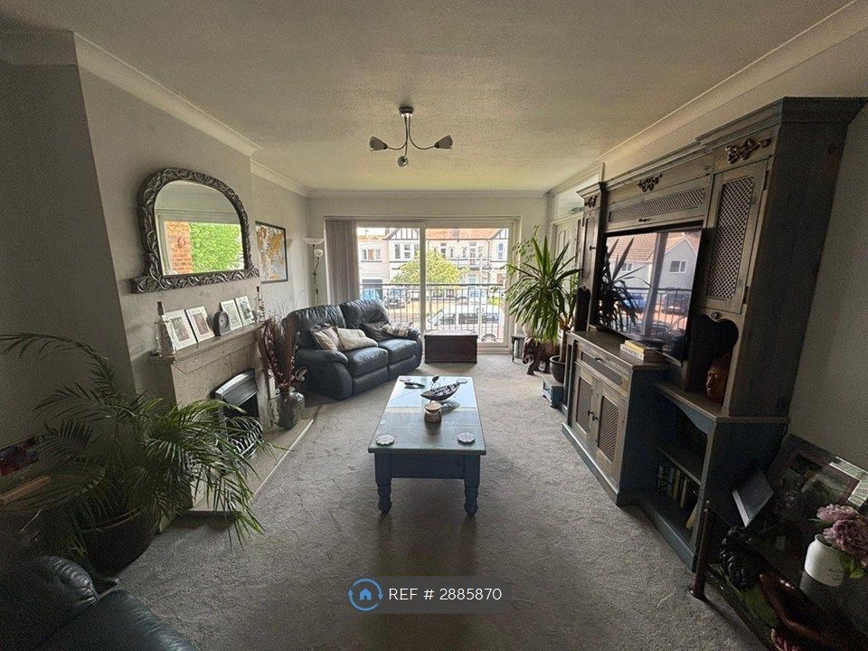 Property photo 3 of 14