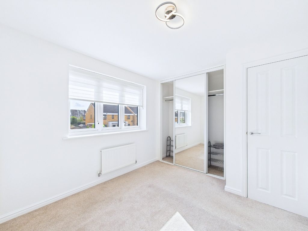 Property photo 3 of 16 5103823