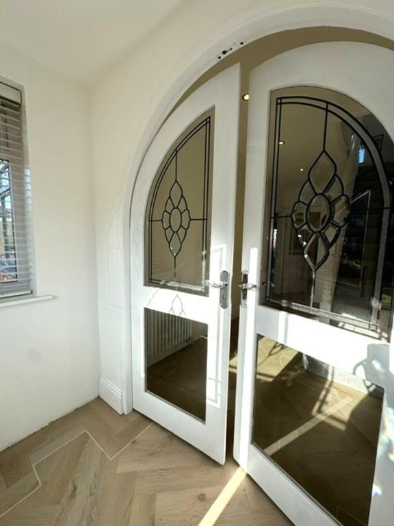 Property photo 3 of 25