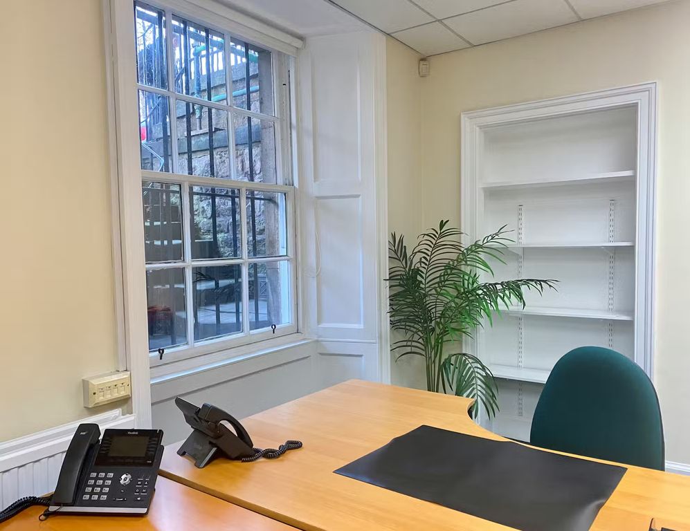 Property photo 2 of 6 Office