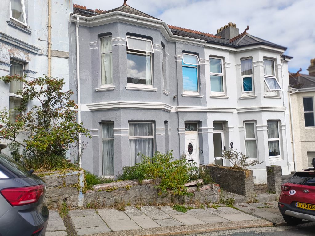 Property photo 1 of 12