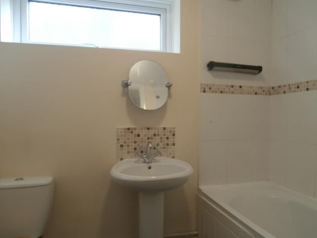Property photo 3 of 4 Bathroom