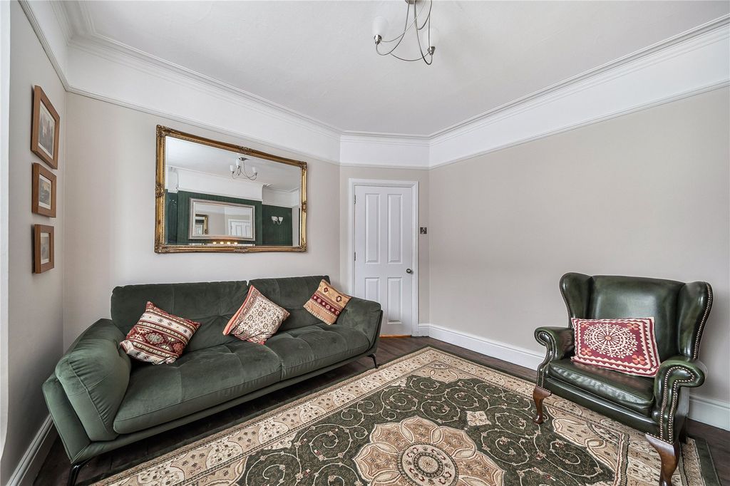 Property photo 3 of 18 Picture No. 04