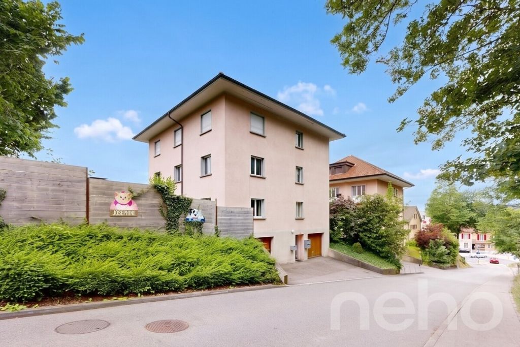 Property photo 2 of 12