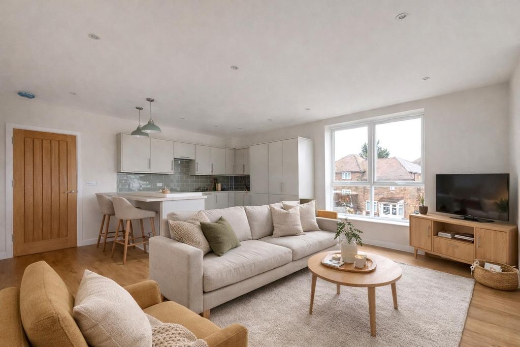 Property photo 2 of 8 Livingkitchen.Png