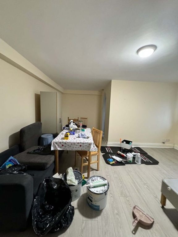 Property photo 2 of 3