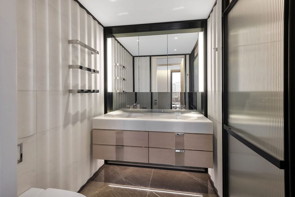 Property photo 3 of 14 Awinship-9164-02-...