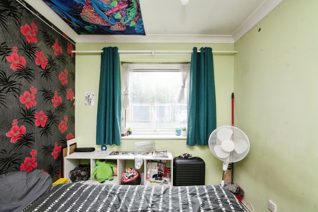Additional image 13 of 2 bed flat for saleHaden Hill Road, Halesowen B63