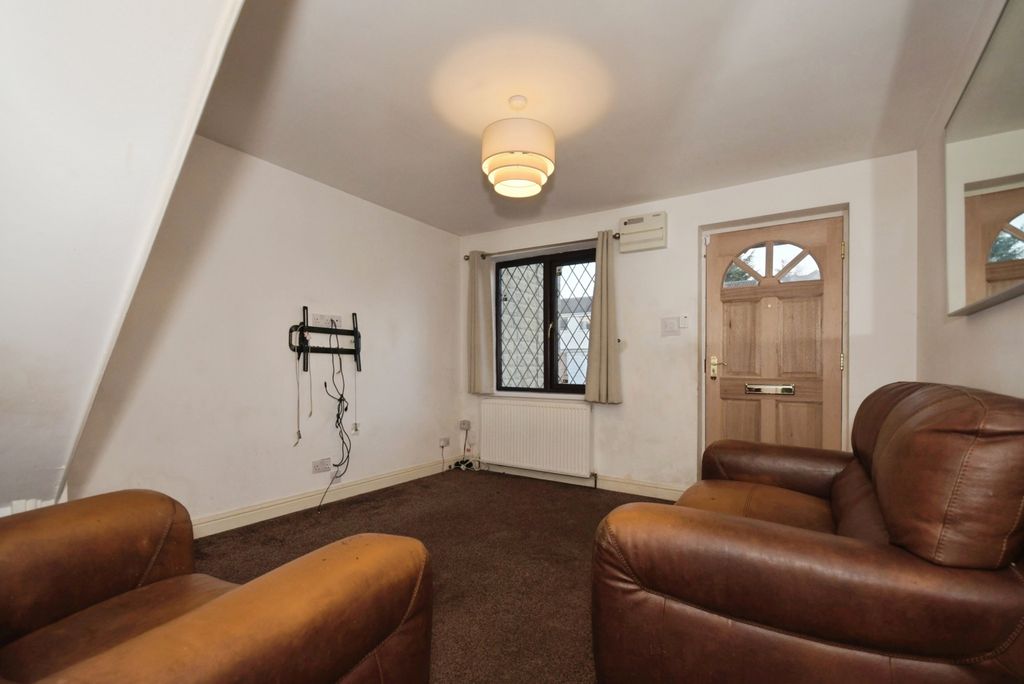 Property photo 3 of 14 Pbox-Img.Jpg