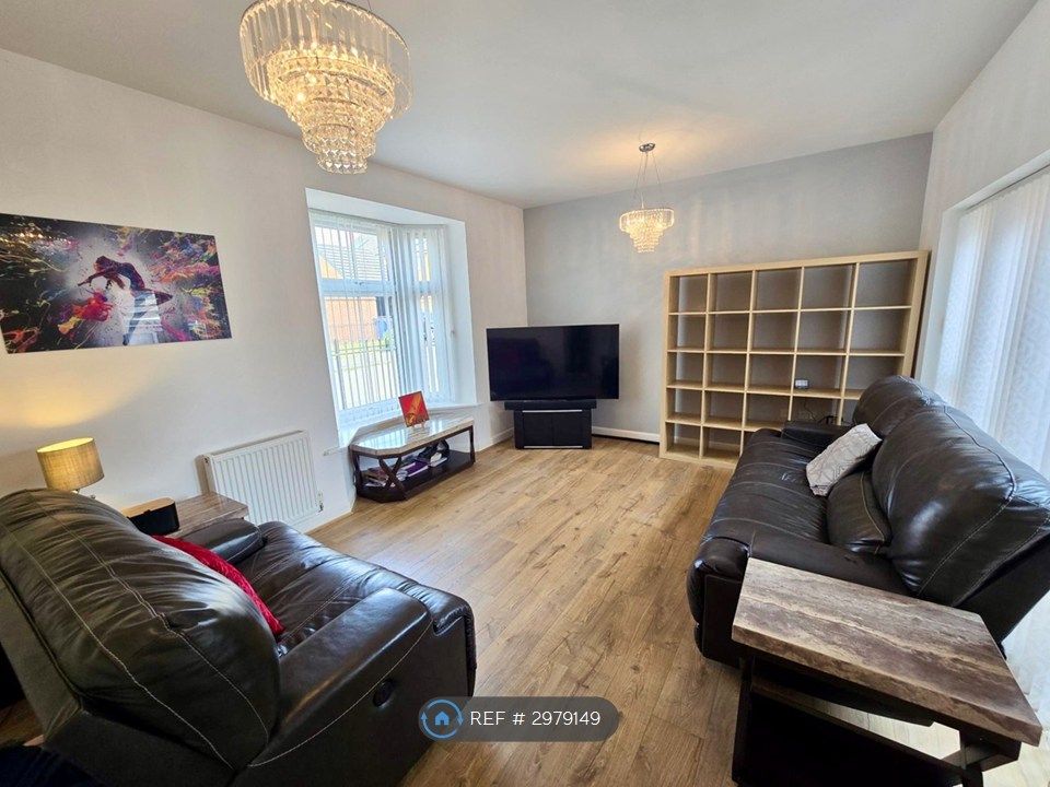 Property photo 2 of 35 Main Sitting Lounge