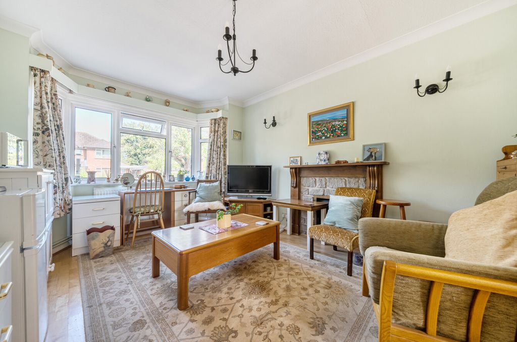 Property photo 3 of 16 Dining Room