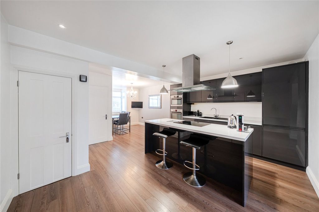 Property photo 3 of 15 Picture No. 54