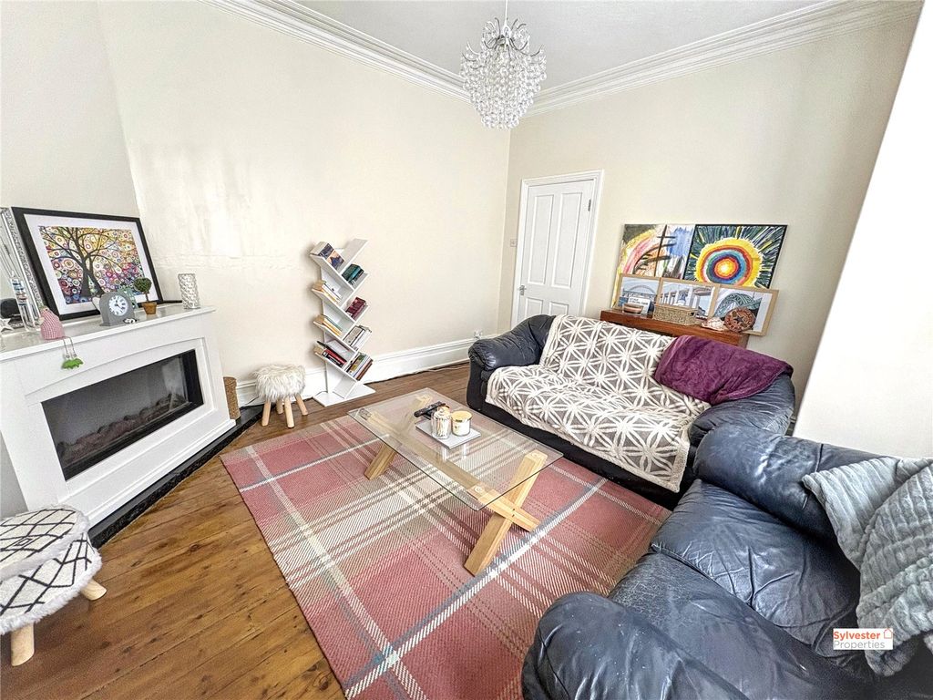 Property photo 3 of 28 Picture No. 17
