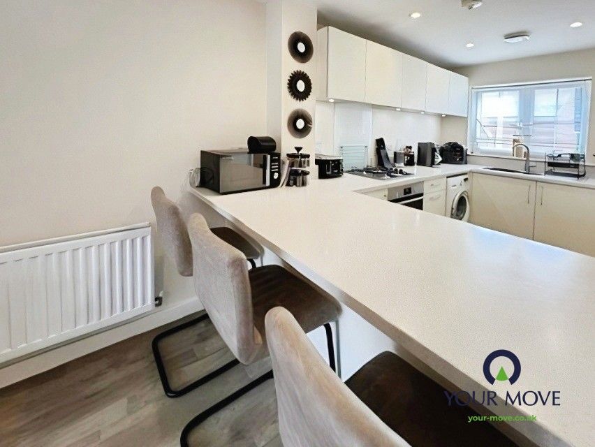 Property photo 3 of 11 Pbox-Img.Jpg
