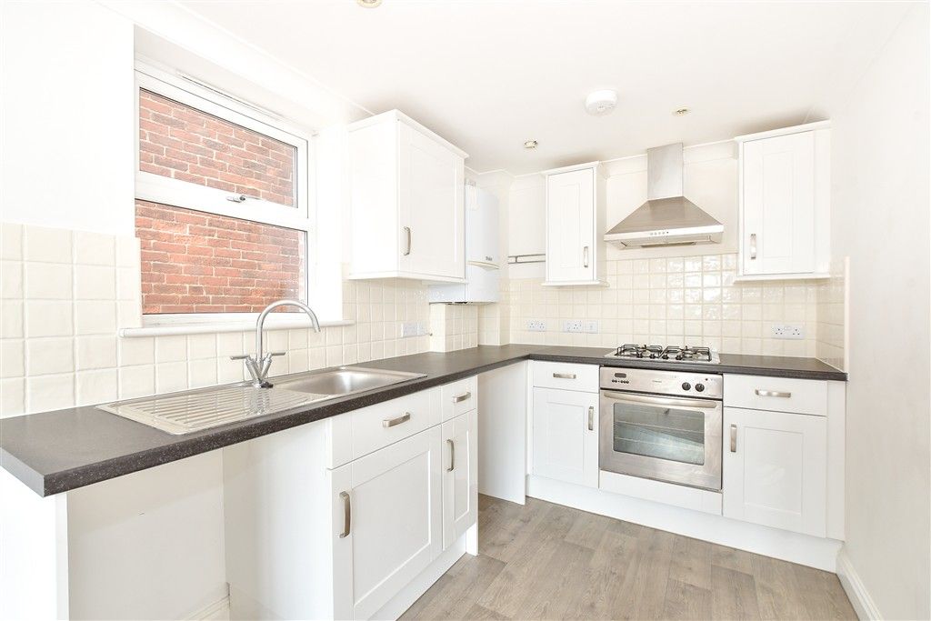 Property photo 1 of 6 Kitchen