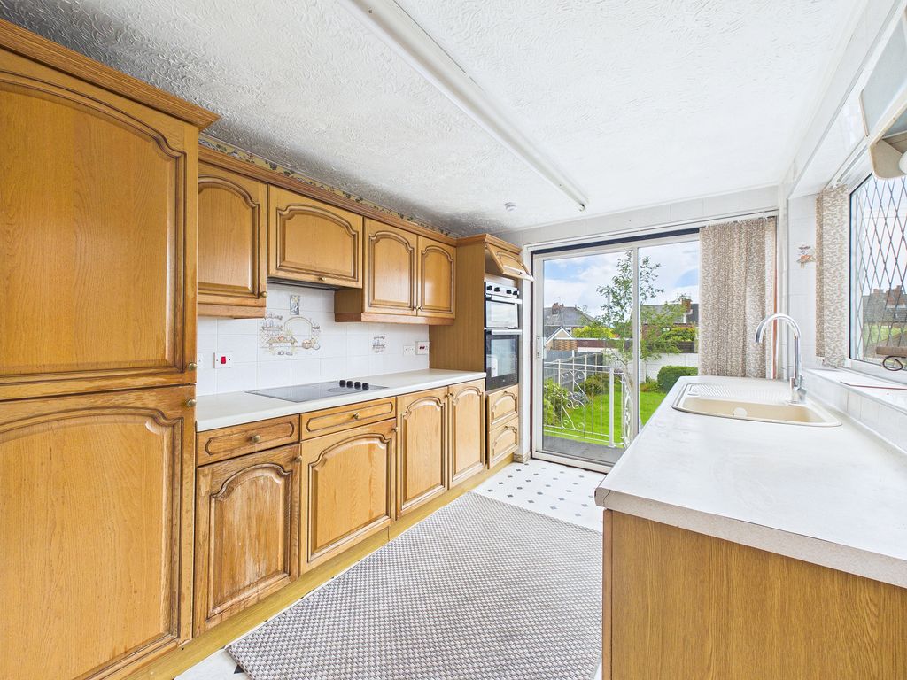 Property photo 3 of 33