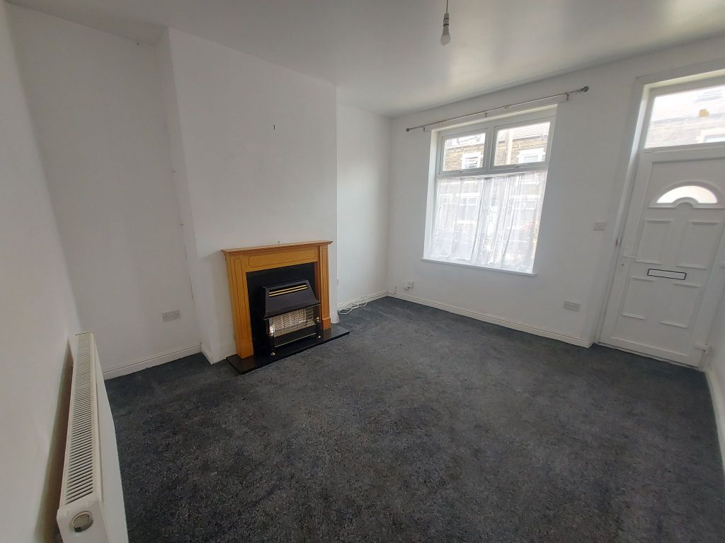 Property photo 3 of 11 Photograph 3