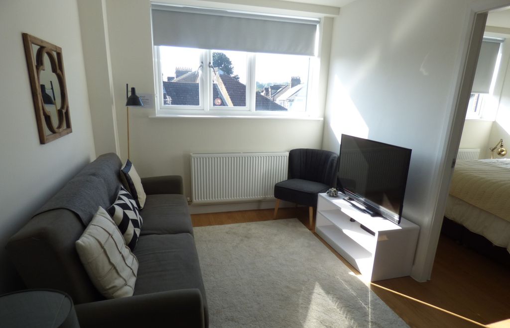 Property photo 3 of 7 Gallery