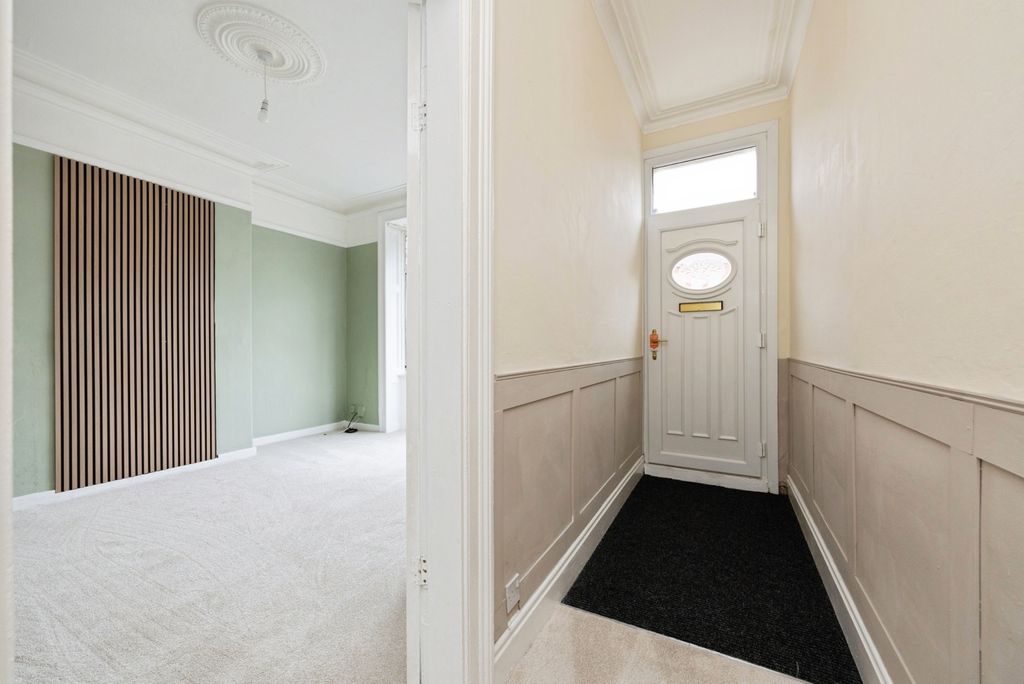 Property photo 2 of 19 Pbox-Img.Jpg