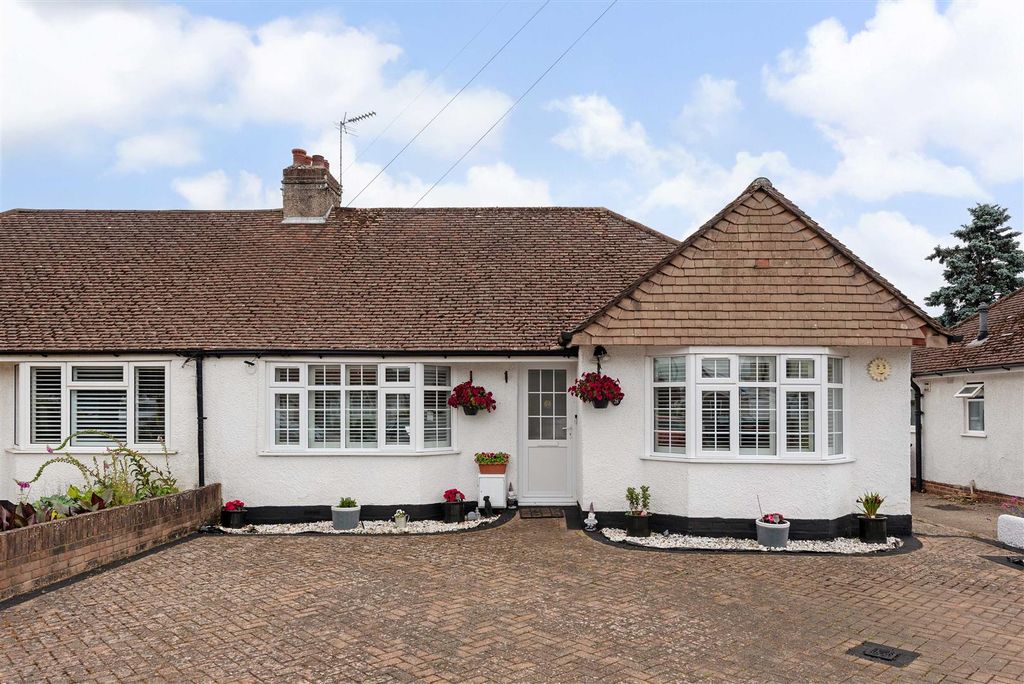 Property photo 1 of 21