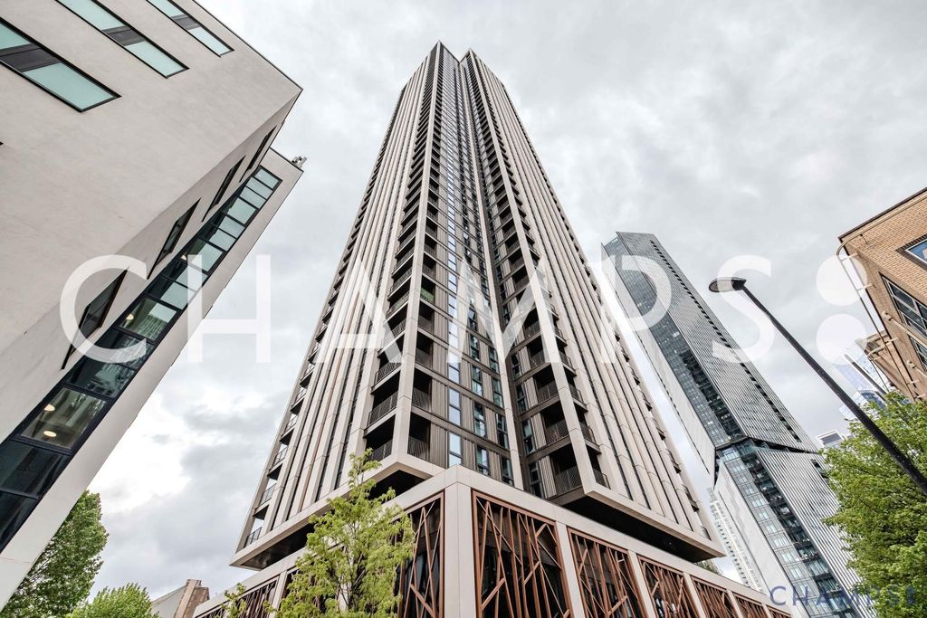 Property photo 1 of 1 2 Bed Flat To Rent Marsh Wall, London E14