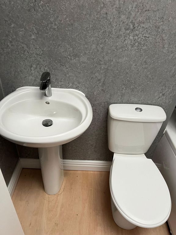 Property photo 3 of 5