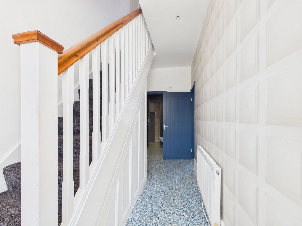 Property photo 1 of 12 Hallway