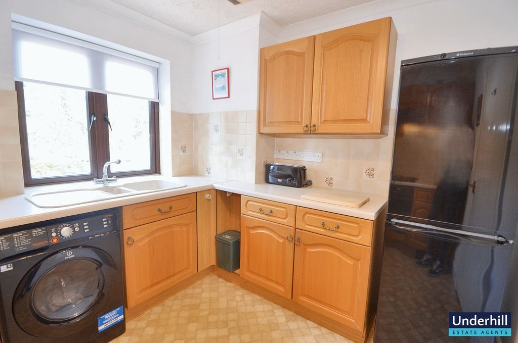 Property photo 3 of 15