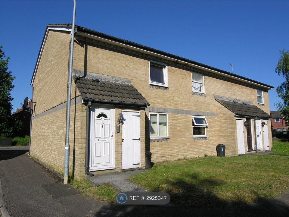 Property photo 1 of 9 External Front & Garden