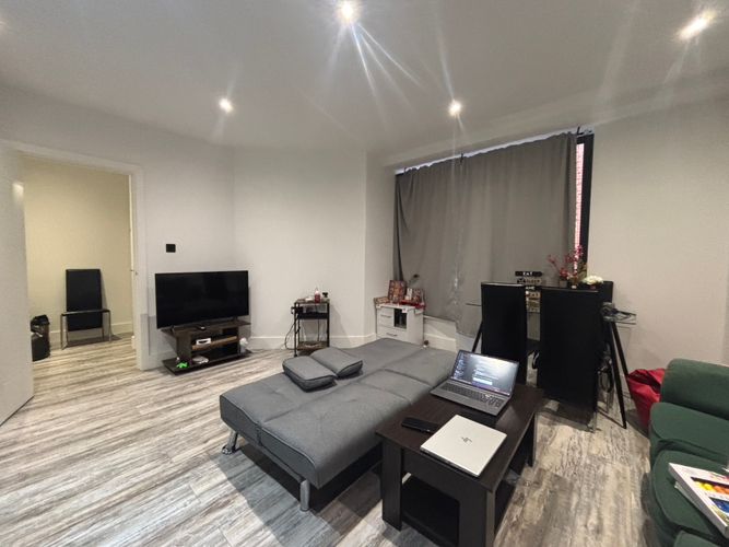 Property photo 3 of 11 Property