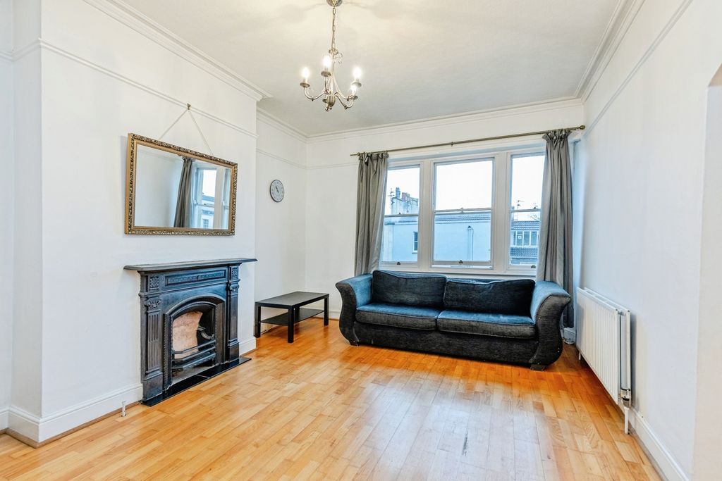 Property photo 2 of 15 Photo