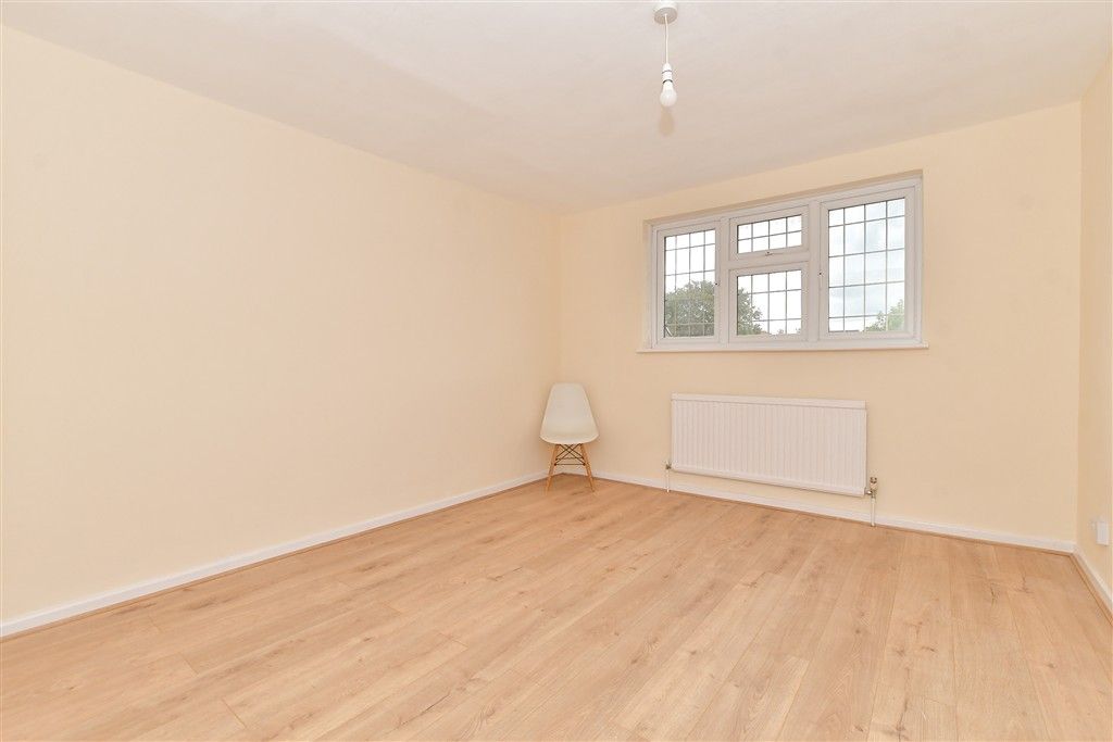 Property photo 1 of 16 Bedroom 1