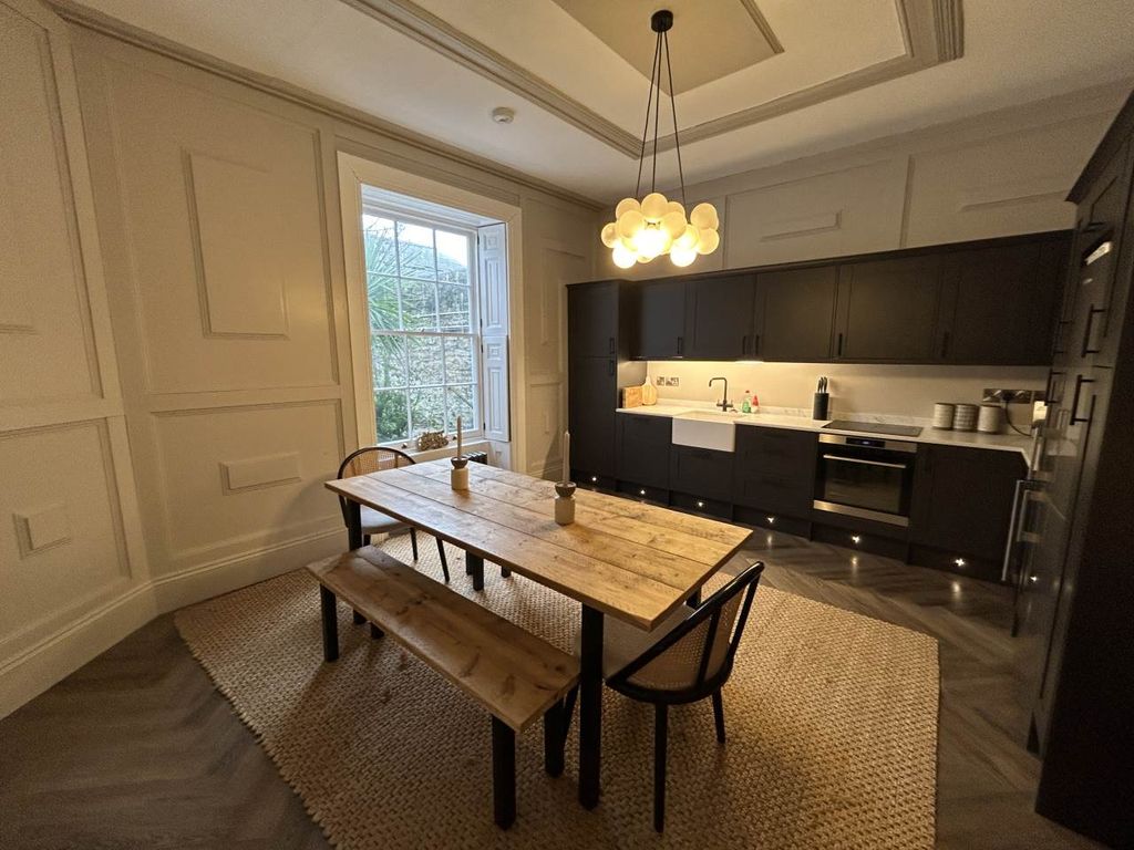 Property photo 3 of 14 Dining