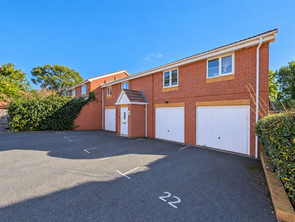 Property photo 1 of 14