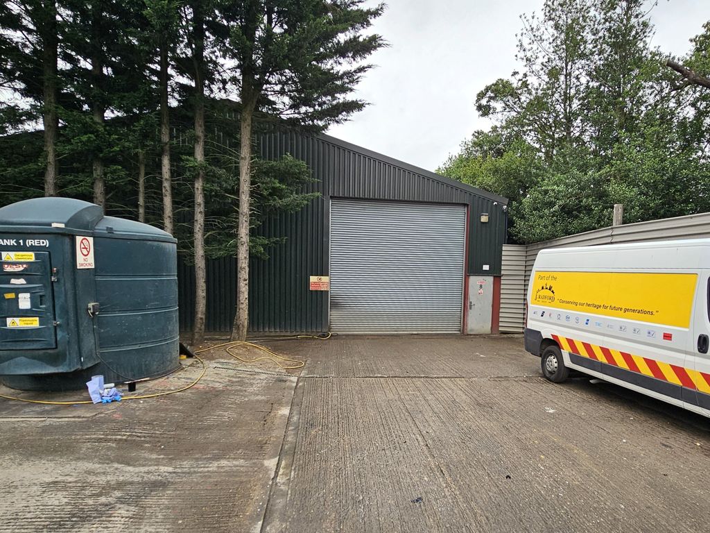 Property photo 1 of 5